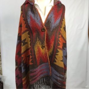 Euty Two Buttoned Southwestern Pattern Poncho